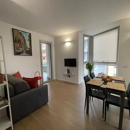 Lägenhet Amazing Brand New 2 Upper Scale With Gym Close To Metro *