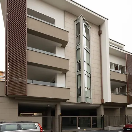 Amazing Brand New 2 Upper Scale With Gym Close To Metro * Milano