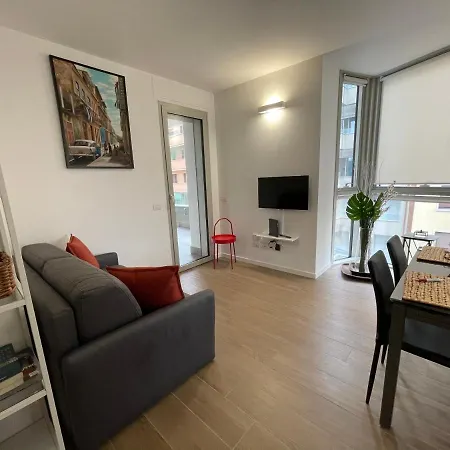 Amazing Brand New 2 Upper Scale With Gym Close To Metro Lejlighed *